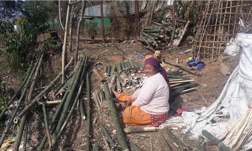 Pahari women find it hard to preserve their traditional skills